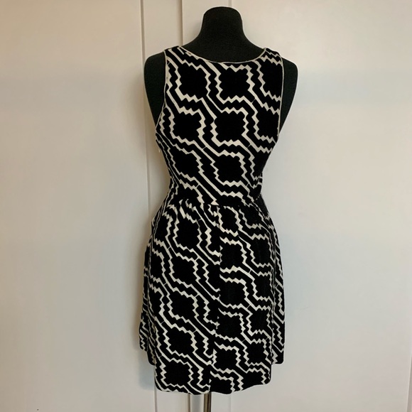 Anthropologie black and white abstract dress - Picture 3 of 7